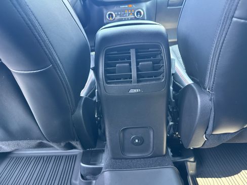 Used 2023 Ford Escape ST-Line AWD/4WD image 7
