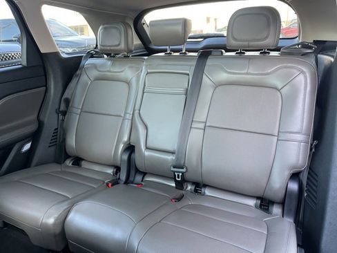 Used 2025 Lincoln Corsair Grand Touring image 13