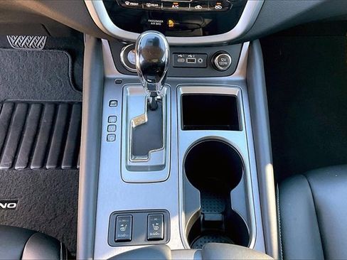 Certified 2024 Nissan Murano SV image 13