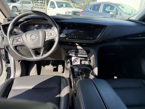 Used 2023 Buick Envision Essence image 5