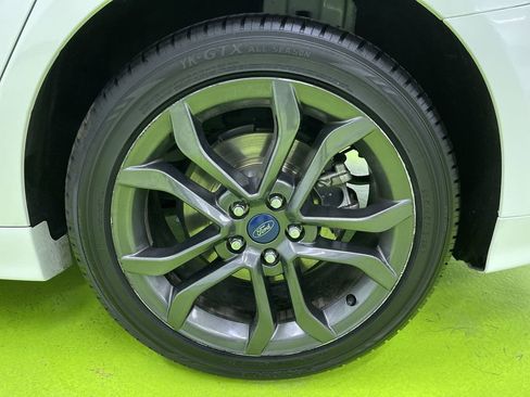 Used 2018 Ford Fusion SE w/ Equipment Group 201A image 15