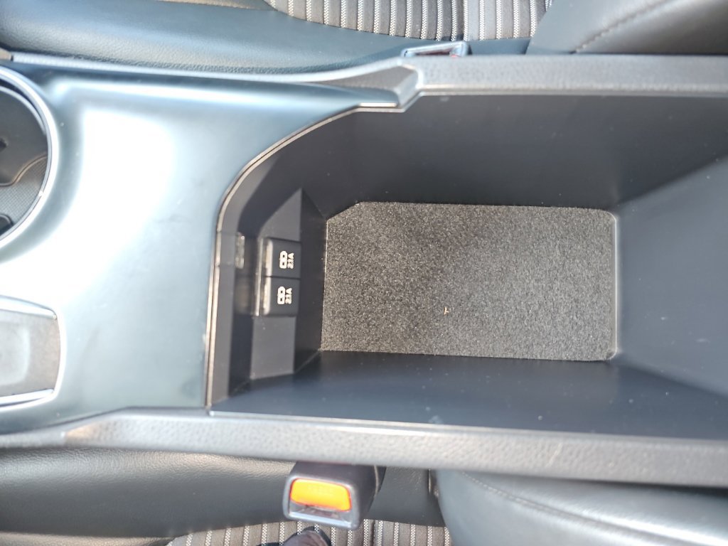 Used 2020 Toyota Camry SE FWD image 27
