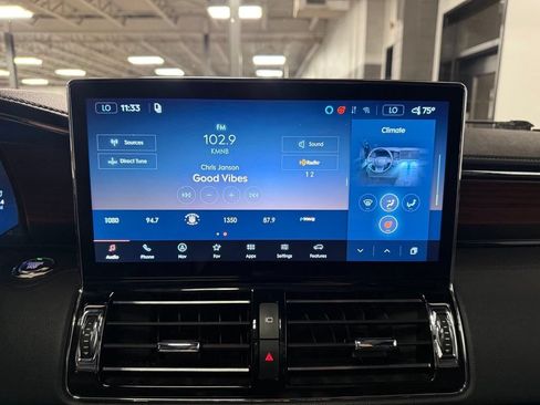 Used 2024 Lincoln Navigator Reserve AWD/4WD image 13