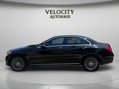 Used 2015 Mercedes-Benz C 300 4MATIC Sedan image 4