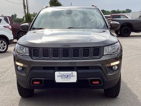 Used 2019 Jeep Compass Trailhawk AWD/4WD image 2