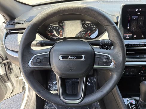 Used 2023 Jeep Compass Sport AWD/4WD image 26