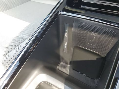 Certified 2025 Volkswagen ID.4 Pro S AWD/4WD image 33