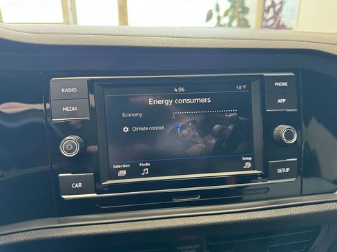 Used 2019 Volkswagen Jetta R-Line w/ R-Line Cold Weather Package image 29