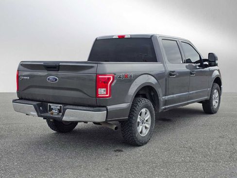 Used 2017 Ford F150 XLT AWD/4WD image 3