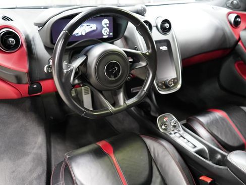 Used 2017 McLaren 570S Coupe RWD image 17