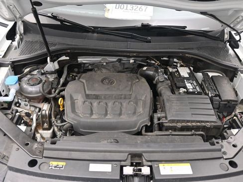 Used 2024 Volkswagen Tiguan SE AWD/4WD image 24