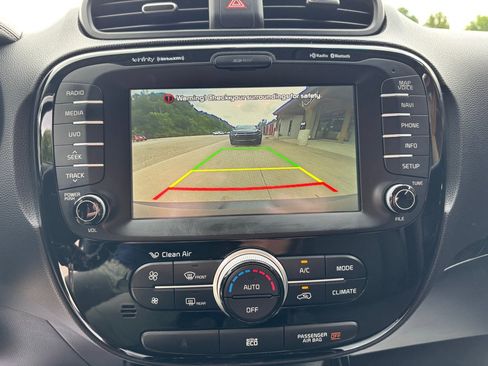 Used 2014 Kia Soul + w/ Audio Package FWD image 22