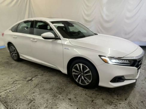 Used 2021 Honda Accord EX image 2