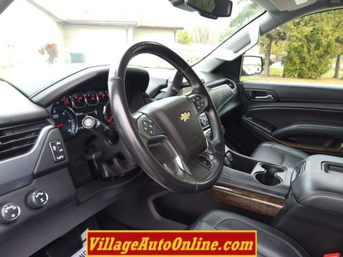 Used 2020 Chevrolet Suburban LT image 20