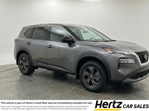 Used 2025 Nissan Rogue SV image 1