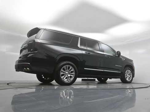Used 2021 GMC Yukon XL Denali AWD/4WD image 48