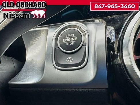 Used 2025 Mercedes-Benz GLB 35 AMG 4MATIC w/ AMG Night Package image 20