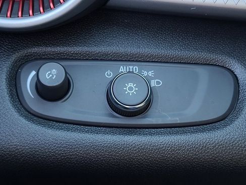 Used 2024 Chevrolet Trax RS w/ Driver Confidence Package image 26