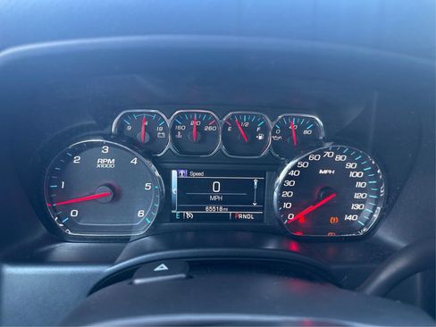 Used 2018 Chevrolet Silverado 1500 LT w/ Trailering Package AWD/4WD image 16
