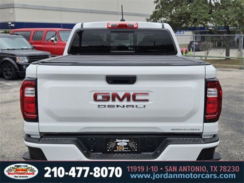 Used 2024 GMC Canyon Denali image 4