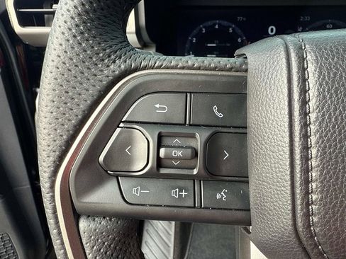 Used 2025 Toyota Tacoma TRD Off-Road image 26