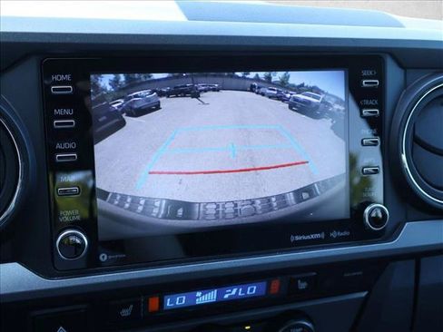 Used 2020 Toyota Tacoma TRD Sport w/ Technology Package AWD/4WD image 20