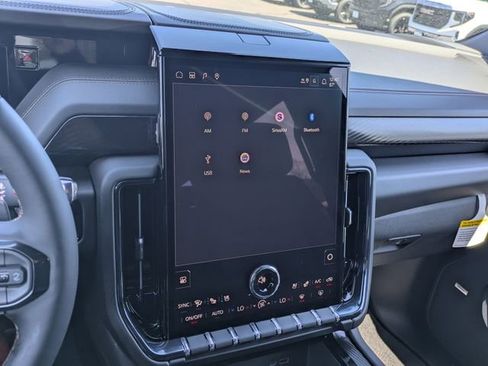 New 2026 GMC Yukon AT4 w/ AT4 Premium Plus Package AWD/4WD image 22