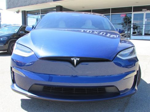 Used 2022 Tesla Model X Plaid AWD/4WD image 2