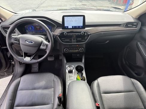 Used 2020 Ford Escape Titanium AWD/4WD image 24