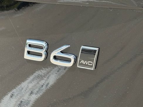 New 2026 Volvo XC90 B6 Ultra w/ Protection Package Premier AWD/4WD image 7