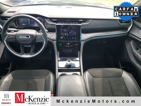 Used 2024 Jeep Grand Cherokee L Altitude RWD image 27