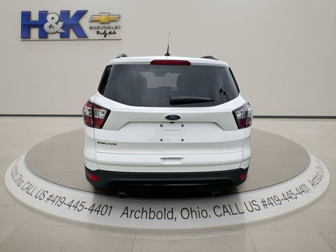 Used 2017 Ford Escape SE w/ Equipment Group 201A FWD image 5