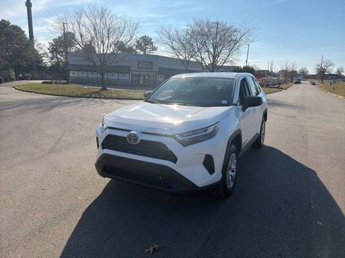 Used 2025 Toyota RAV4 LE image 3