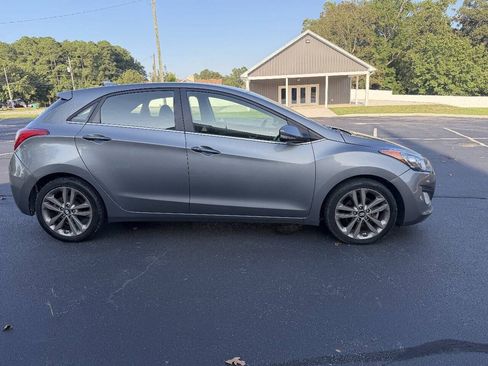 Used 2016 Hyundai Elantra GT w/ Option Group 02 FWD image 4