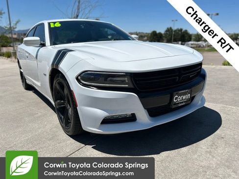 Used 2016 Dodge Charger R/T RWD image 1