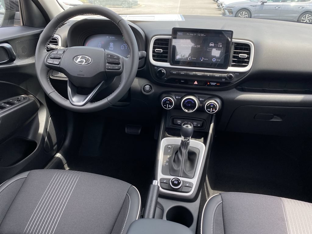 New 2026 Hyundai Venue SEL FWD image 15