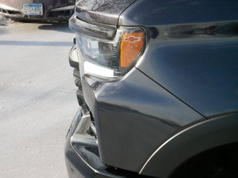 Used 2022 Chevrolet Silverado 1500 ZR2 w/ Technology Package image 16