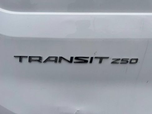Used 2018 Ford Transit 250 148 Low Roof image 18