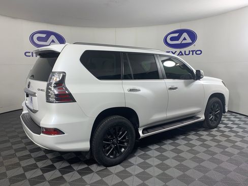 Used 2020 Lexus GX 460 Premium w/ Premium Package image 3