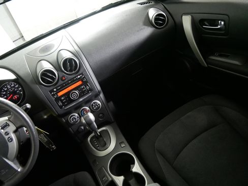 Used 2013 Nissan Rogue S AWD/4WD image 11