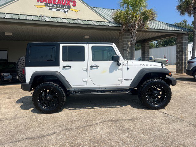 Used 2018 Jeep Wrangler Unlimited Rubicon w/ Connectivity Group AWD/4WD image 4