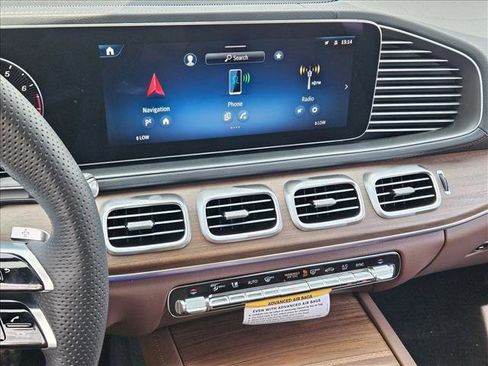 New 2026 Mercedes-Benz GLS 450 4MATIC image 12