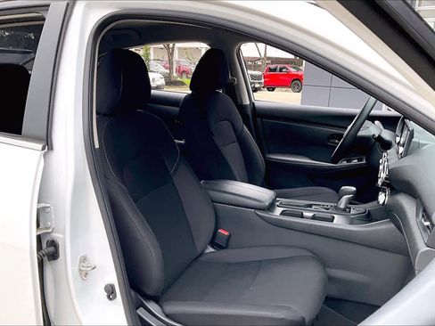 Certified 2025 Nissan Sentra S FWD image 9