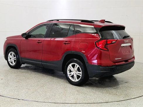 Used 2021 GMC Terrain SLE w/ Driver Convenience Package image 11