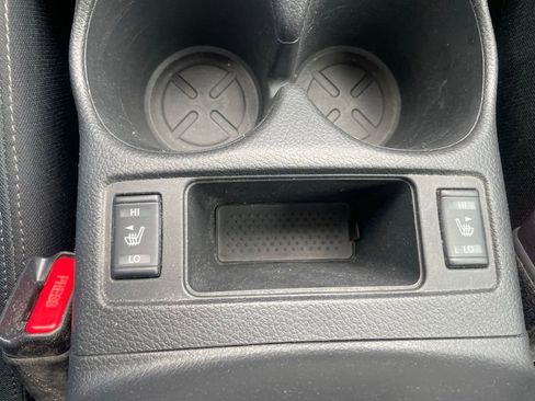 Used 2018 Nissan Rogue SV AWD/4WD image 14