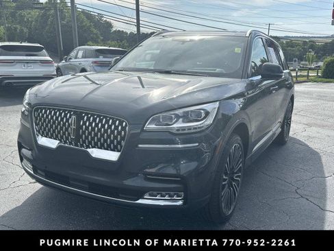 Used 2023 Lincoln Aviator Black Label w/ Class IV Trailer Tow Package AWD/4WD image 3