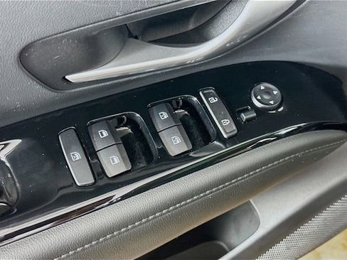 Used 2023 Hyundai Tucson Limited image 16