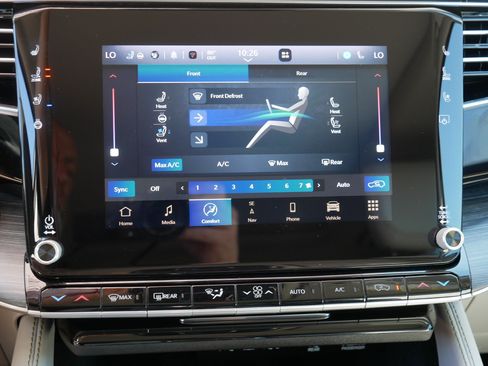 Used 2024 Jeep Wagoneer Series III w/ Premium Group I AWD/4WD image 23