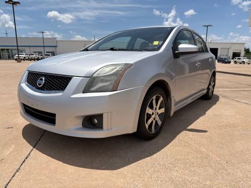 Used 2012 Nissan Sentra 2.0 SR w/ Special Edition Pkg FWD image 8
