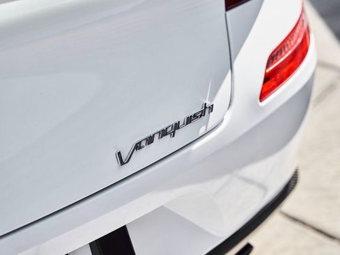 Used 2017 Aston Martin Vanquish S image 17